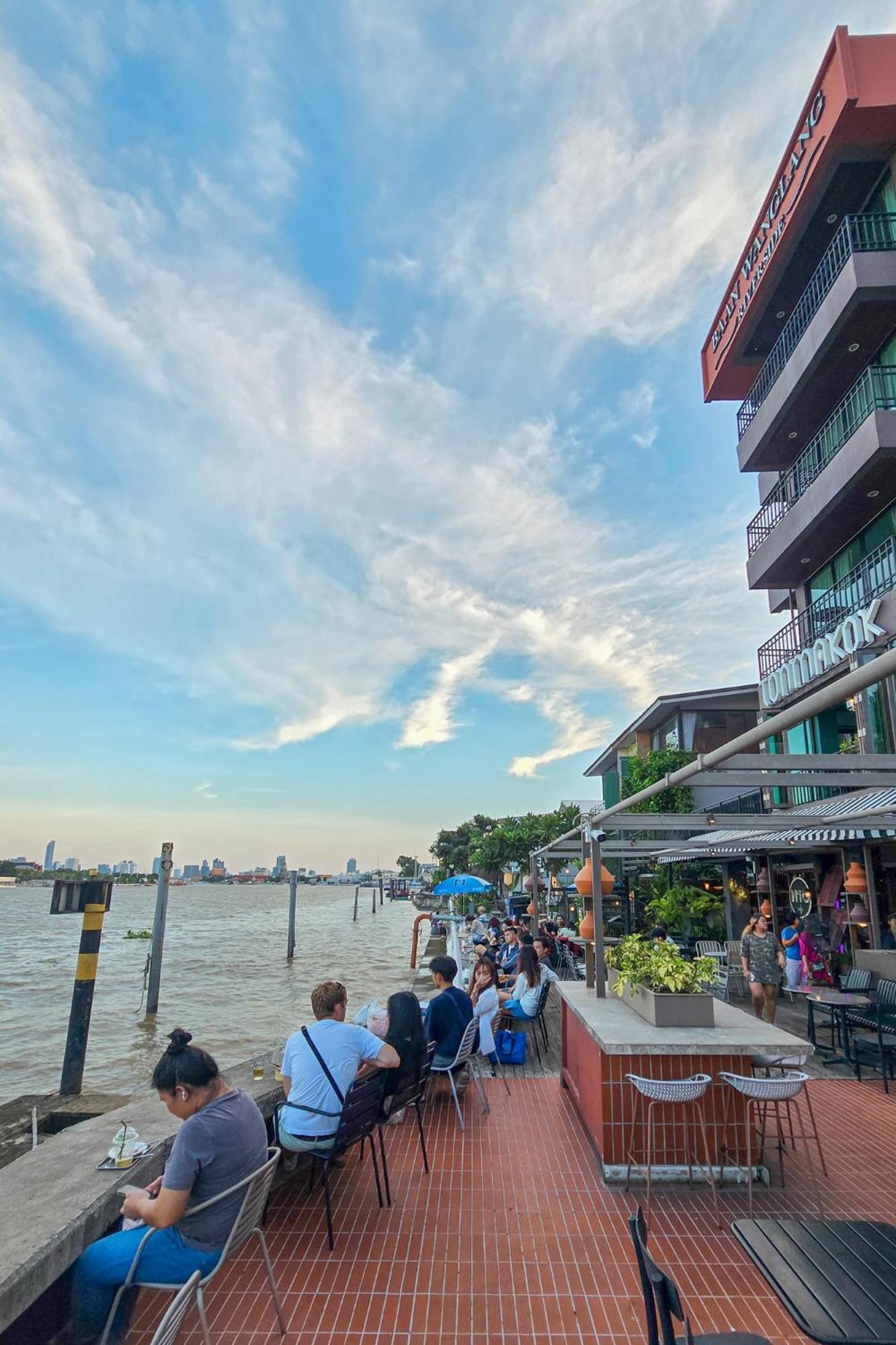 Baan Wanglang Riverside, Bangkok Exterior foto