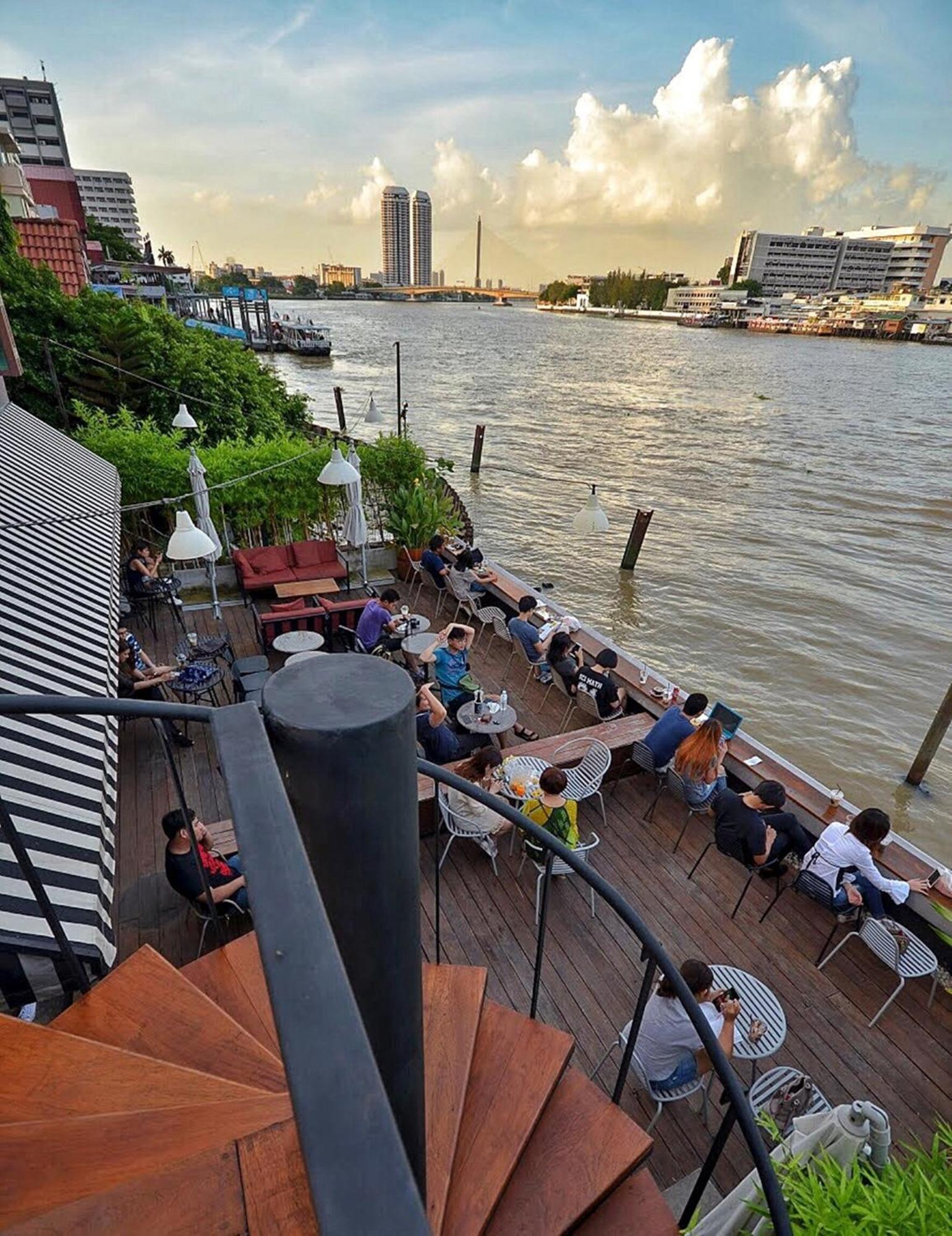 Baan Wanglang Riverside, Bangkok Exterior foto